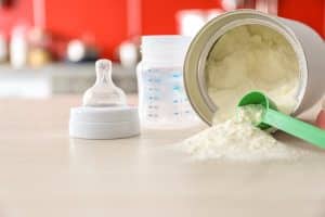 What Parents Should Know about NEC from Cow Milk-Based Formulas 